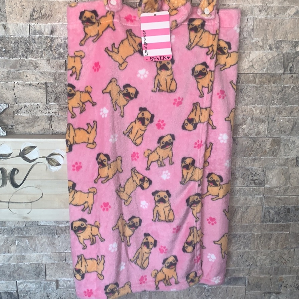 Pug Bath 🛀 Robe 👘 - Picture 2 of 3